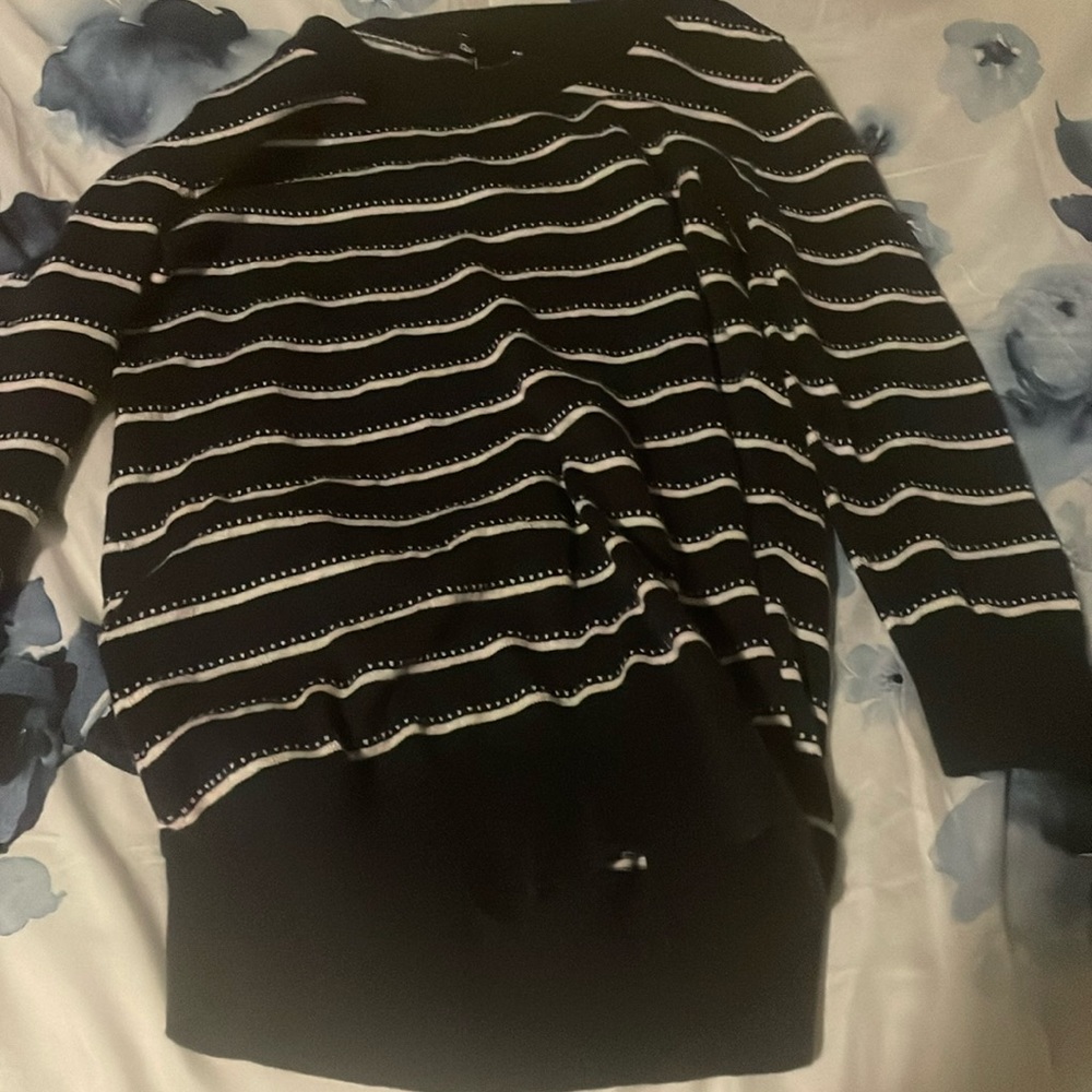 Blue gap sweater